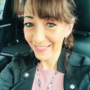 Meet your Posher, Cheri